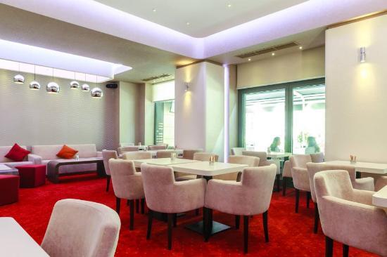 Gatto Cafe & Lounge