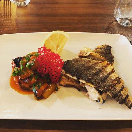 Cinas Restaurant