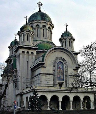 Biserica Cașin